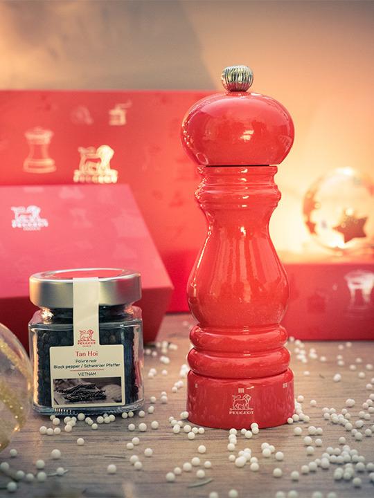 Paris manual pepper mill Poppy red finish - Zakaa Urban